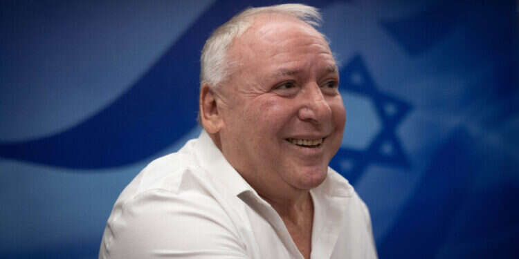 השר דודי אמסלם. צילום: חיים גולדברג פלאש 90 הפגנות מול בתי שרים מהליכוד: 4 עוכבו לחקירה