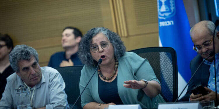 ח חמאס הוא ארגון טרור? חברת הכנסת סירבה לענות