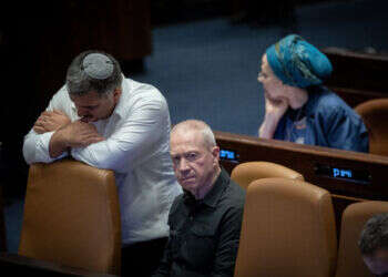 חיבור החשמל בעזה: באישור גלנט – ופעם נוספת ללא ידיעת שרים