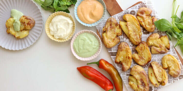 תפוחי אדמה מעוכים הכי טעימים בעולם. צילום: אפרת ליכטנשטט צילום: אפרת ליכטנשטט