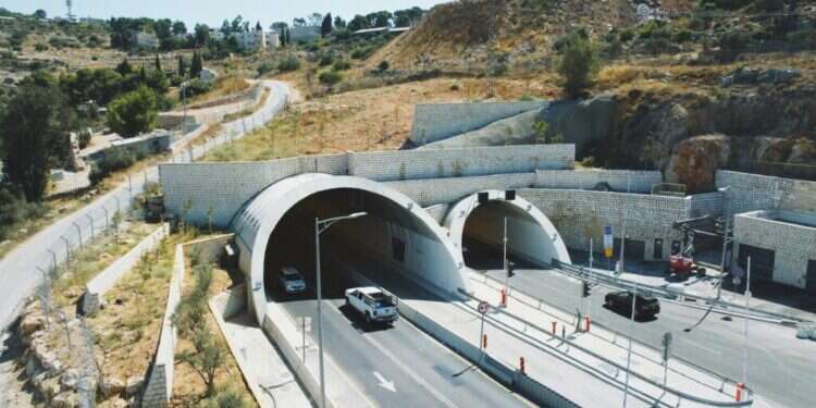 כביש המנהרות המחודש. באדיבות חברת מוריה לפיתוח ירושלים שמונה חודשים לפני הזמן: כביש המנהרות המחודש נפתח לתנועה