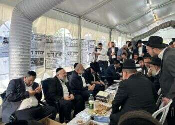 השבעה בבית משפחת דרעי בבאר־שבע, השבוע. צילום: עמיאל ירחי השבעה בבית משפחת דרעי בבאר־שבע, השבוע. צילום: עמיאל ירחי