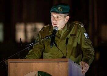 ראש אמ"ן לקציני המודיעין: "תמיד תביעו את דעתכם, מול כל דרג"