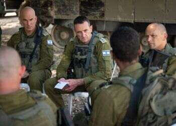 לאחר תקיפות צה"ל בלבנון בלילה האחרון: מטח רקטות וכטב"מים לגליל