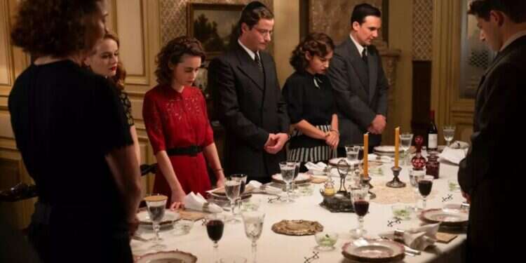 צילום: יח היינו בני מזל: סיפורה הבלתי נתפס של משפחה שבאורח פלא חמקה מהשמדה