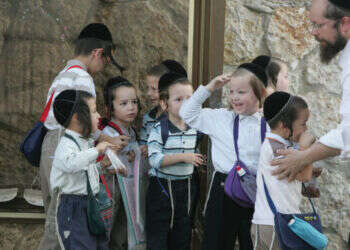 מחקר: לבוגרי החינוך הממלכתי-חרדי סיכוי גבוה יותר להשתלב בשוק העבודה