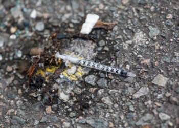 קנאה חולנית: הרעיל את בת זוגו וגרם לה לנזק בלתי הפיך