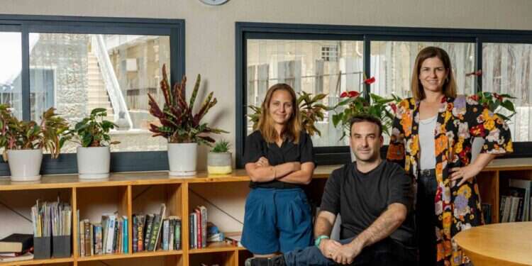 רחלי שלו, יובל מלחי, שירה קדרי–עובדיה.צילום: נעמה שטרן