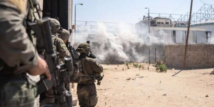 נציראת: מחבלים ירו טיל לעבר כוחות צה"ל ופגעו בבית ספר