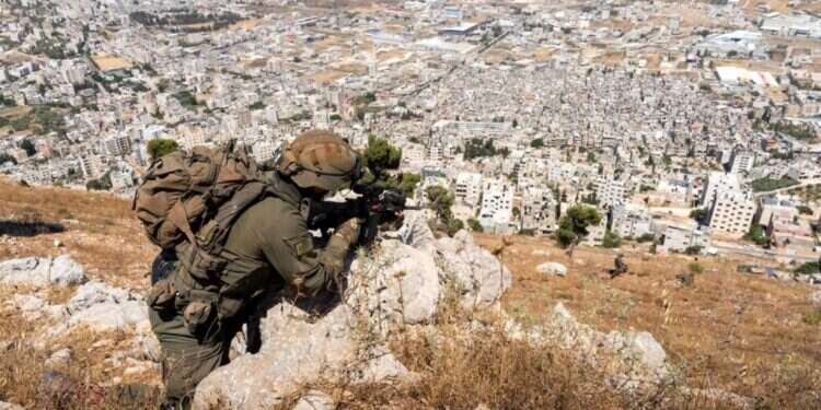 חילופי אש במרחב שכם, זוהו פגיעות במספר מחבלים חמושים