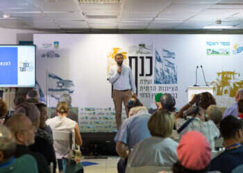 אהבה היא מחויבות ללא פשרות