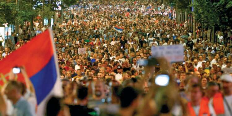 הפגנה בבלגרד נגד כריית ליתיום בסרביה, לפני שבועיים. צילום: אי.פי.איי הפגנה בבלגרד נגד כריית ליתיום בסרביה, לפני שבועיים. צילום: אי.פי.איי