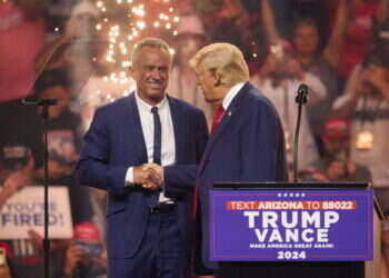 סקרים: פרישת רוברט קנדי עשויה להבטיח ניצחון לטראמפ