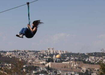 הקיץ עדיין כאן, אבל הטמפרטורות יורדות: תחזית מזג האוויר