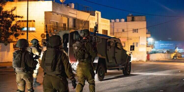 צילום: דובר צה פעילות צה"ל ביו"ש: החרמת מאות אלפי שקלים וחיסולים מהאוויר