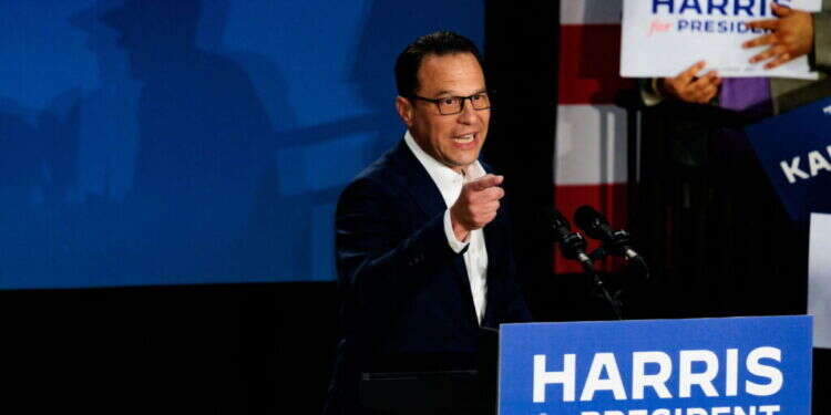 היה פייבוריט אך לא נבחר כסגנה של האריס. מושל פנסילבניה, ג'וש שפירו. צילום AFP האריס תכריז היום על הסגן שלה. המועמד המוביל: יהודי שומר כשרות