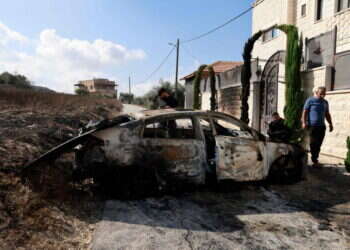 תוצאות ההתפרעויות האלימות בכפר ג'ית. צילום: AFP צַר לִי