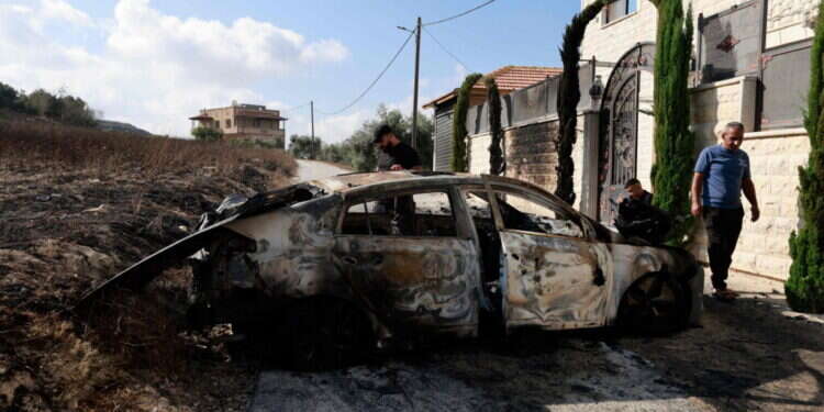 תוצאות ההתפרעויות האלימות בכפר ג'ית. צילום: AFP צַר לִי