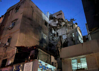 זירת החיסול של פואד שוכר בביירות, ארכיון. צילום: איי.פי זירת החיסול של פואד שוכר בביירות, השבוע. צילום: איי.פי