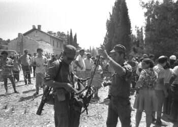 עיתנוונת השמאל האישמה את צה"ל בשיתוף פעולה עם הימין הדתי. חיילים בסבסטיה, קיץ 1974. צילום: יעקב סער, לע"מ