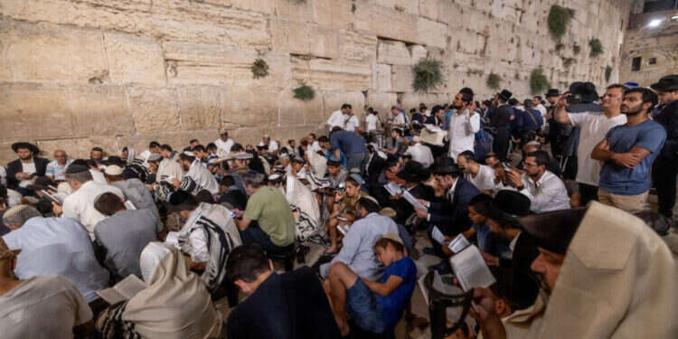 מתי נכנס הצום? זמני תשעה באב תשפ"ד 2024