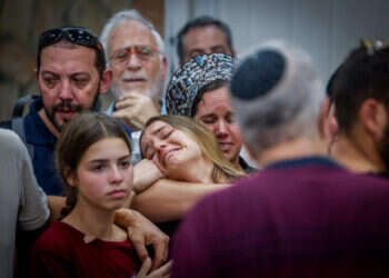 "עסקנו בבניין הבית הפרטי שלכם – ועכשיו חרב הבית": יהונתן דויטש הובא למנוחות