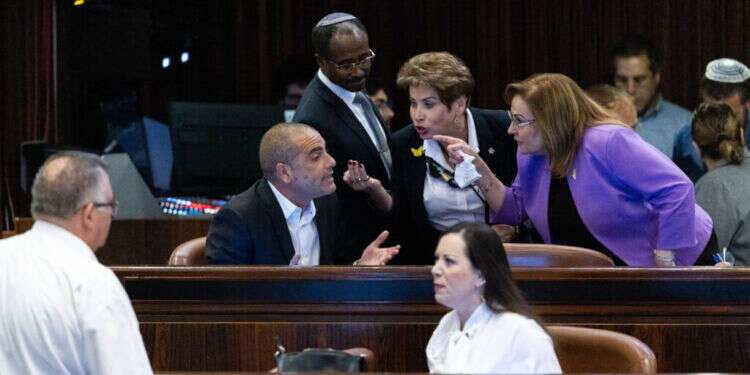 ברוב של ח"כ אחד: הצעת חוק של הקואליציה נפלה – והשאר נדחו