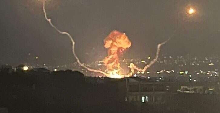 אחרי התקיפות: ירי מסיבי של חיזבאללה לצפון הגולן ולגליל