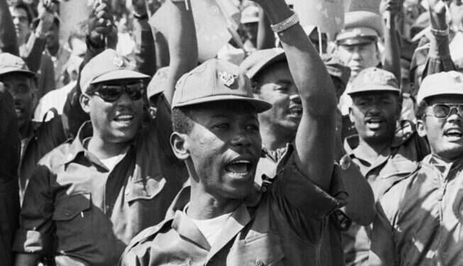 החבר האתיופי היה לרוצח הקיסר ולרודן אכזר בעצמו במשך כ־ 17 שנים. מנגיסטו היילה מריאם, 1977. צילום: גטי אימג'ס החבר האתיופי היה לרוצח הקיסר ולרודן אכזר בעצמו במשך כ־ 17 שנים. מנגיסטו היילה מריאם, 1977. צילום: גטי אימג'ס