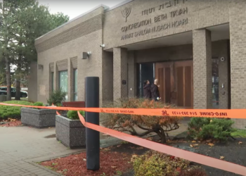 קנדה: מעל 100 בתי כנסת ומוסדות יהודיים קיבלו איומי פצצה