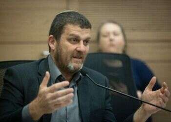 פטור מלא מתשלום: הצעד למען נפגעי טרור בבית המשפט