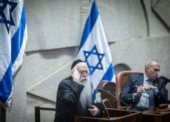 "פועלת להרעבת ילדים": פוליטיקאים חרדים מגיבים להחלטת היועמ"שית