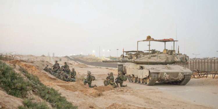 חיילי צה חיילי צה"ל בציר פילדלפי. צילום: דובר צה"ל