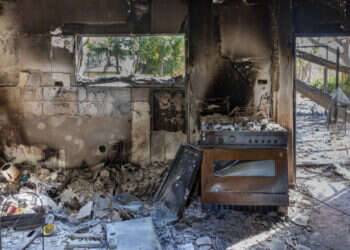 אי אפשר להתרגל. ההרס בניר־עוז. צילום: לירון מולדובן