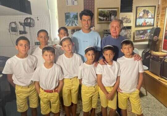 טל מוסרי ופרחי ירושלים בשיר חדש לזכר ילדי מג׳דל שמס