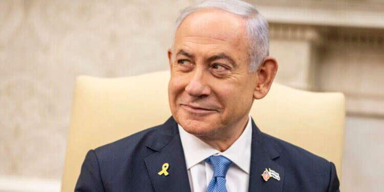 רוצה להיות צ'רצ'יל. נתניהו. צילום: אבי אוחיון, לע"מ