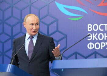 פוטין: אני תומך בהאריס כי הצחוק שלה מדבק