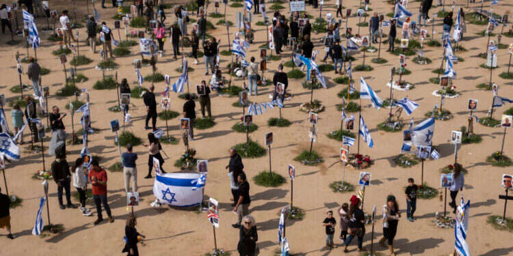 כולם יפים כל כך. חניון רעים. צילום: רויטרס