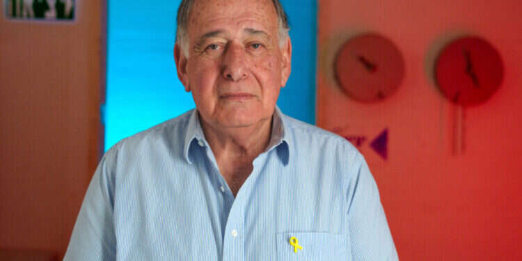 יונה יהב, השבוע בבניין העירייה. צילום: אנצ׳ו גוש, ג׳יני יונה יהב, השבוע בבניין העירייה. צילום: אנצ׳ו גוש, ג׳יני