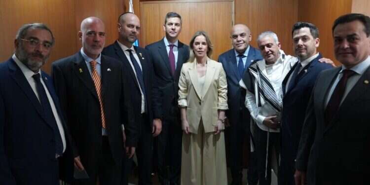 חנוכת השגרירות בפרגוואי. צילום: איתי גלינר נשיא פרגוואי: "בדצמבר אפתח את שגרירות פרגוואי בירושלים״