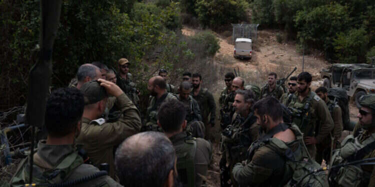 "מעבר לפינה": רשמים מההכנות של חטיבת יפתח למלחמה בלבנון