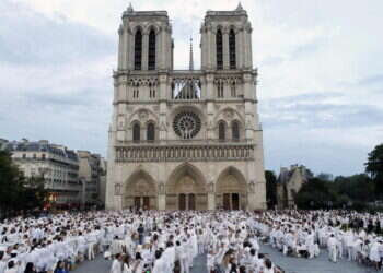 כנסיית נוטרדאם. צילום: AFP חידת נוטרדאם: התעלומה הארכיאולוגית מתקרבת לפתרון