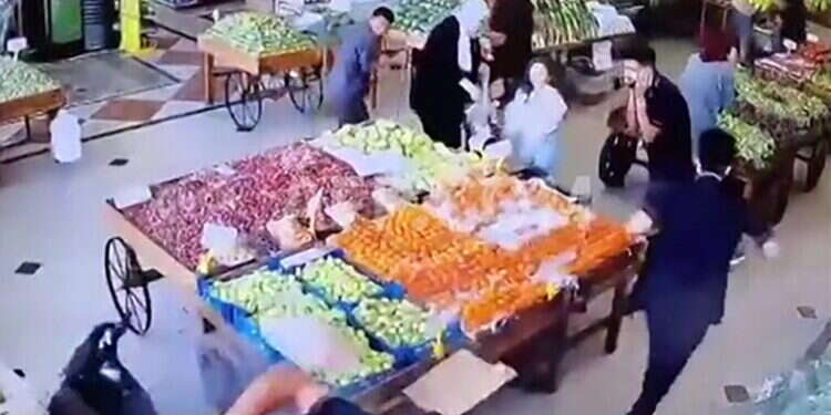 מתוך אחד מסרטוני פיצוצי הזימוניות, השבוע. צילום: איי.אף.פי