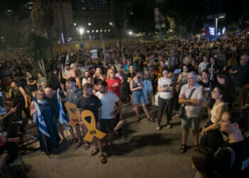 הפער בין החדשות למציאות: החובה שלנו לחטופים היא לא להתפלג בתוכנו