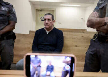 מייק בן־ארי בבית המשפט המחוזי בתל־אביב, בשבוע שעבר. צילום: אבשלום ששוני, פלאש 90