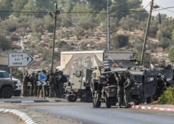 זירת הפיגוע במחסום תרקומיא שבו נרצחו שלושת השוטרים. צילום: Wisam Hashlamoun,  Flash90 זירת הפיגוע במחסום תרקומיא שבו נרצחו שלושת השוטרים. צילום: Wisam Hashlamoun, Flash90