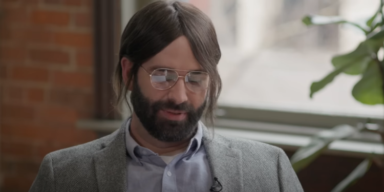 מאט וולש. צילום מסך מהסרט האם אני גזען? תלוי אם אני שחור או לבן