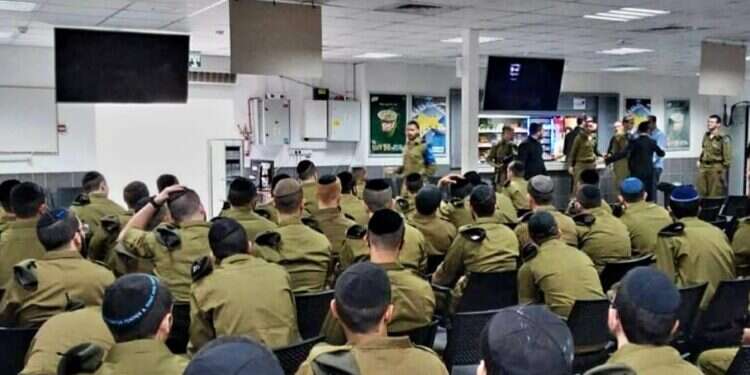 במקביל לכישלון הגיוס: התוכנית שגייסה היום 150 חרדים לצה"ל