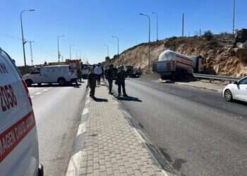 חייל נהרג בפיגוע דריסה בבנימין: משאית המחבל הובילה חומרים מסוכנים