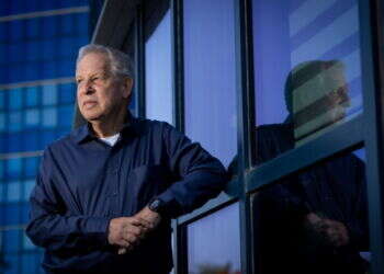 "ישראל הגדולה והעוצמתית מתחננת על ברכיה בפני סנוואר לעסקה נוראית"